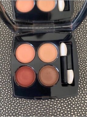 Chanel Les 4 Ombres Légéreté Et Experience
